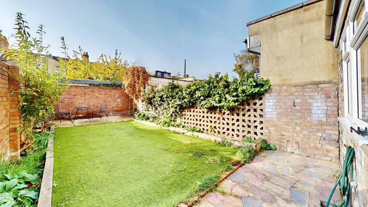 Faircross Avenue, Barking, IG11