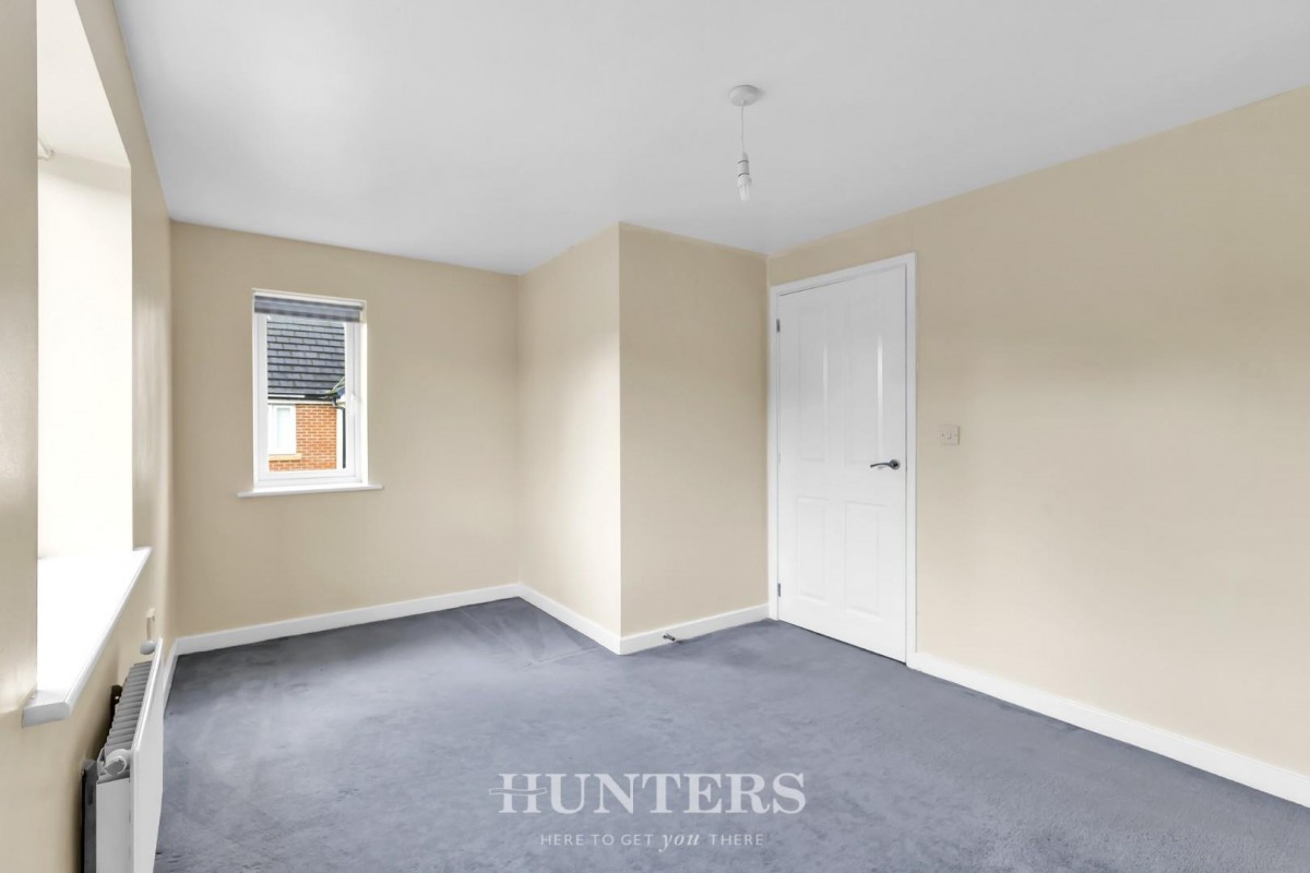 Martindale Crescent, Middleton M24