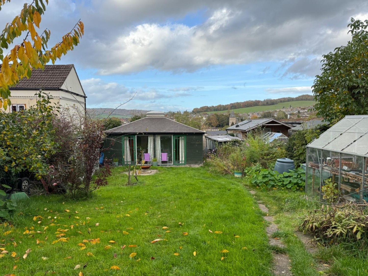 Middle Leazes, Stroud