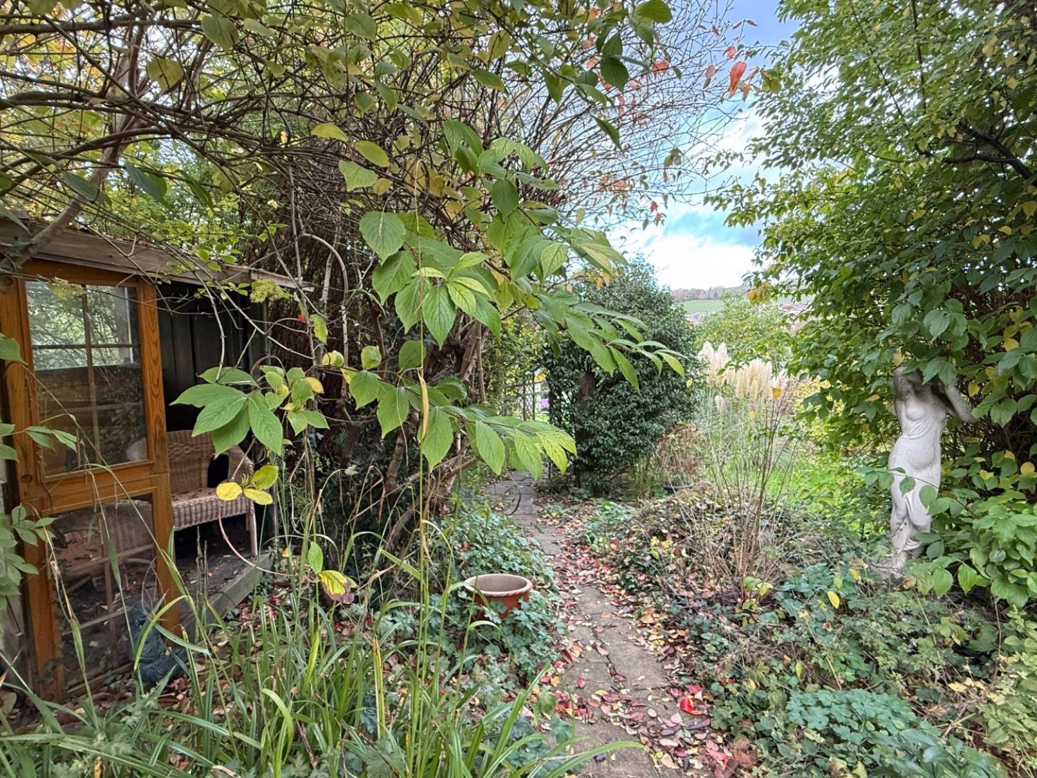 Middle Leazes, Stroud