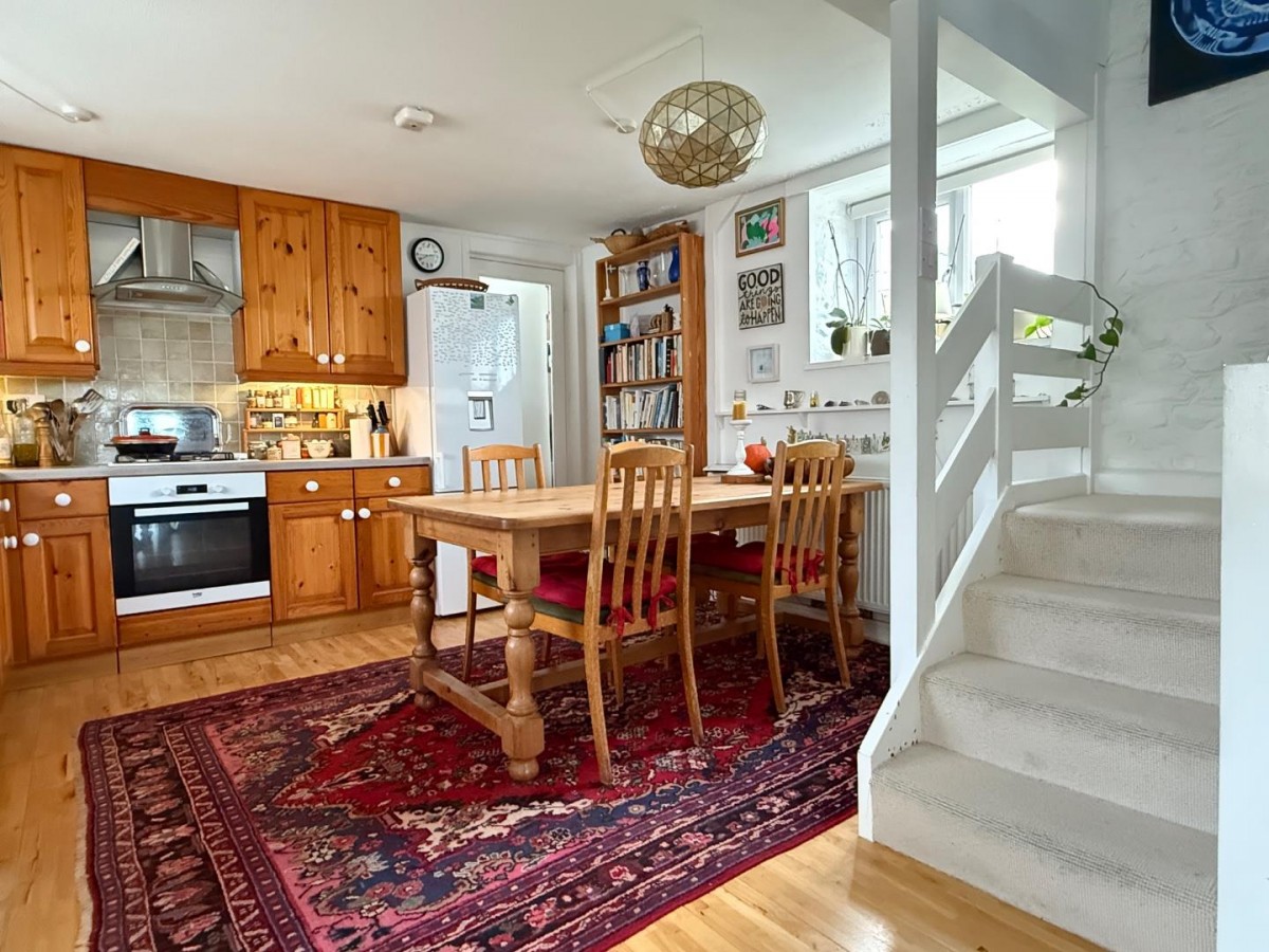 Middle Leazes, Stroud