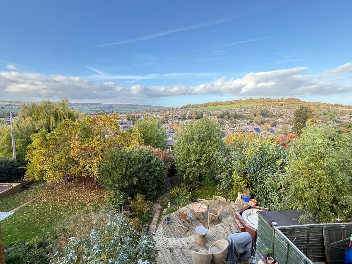 Middle Leazes, Stroud