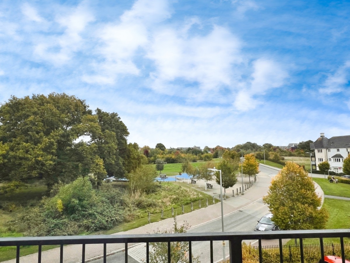 Laurens Van Der Post Way, Ashford