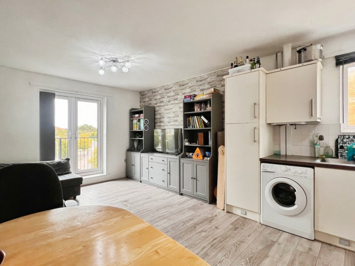 Laurens Van Der Post Way, Ashford