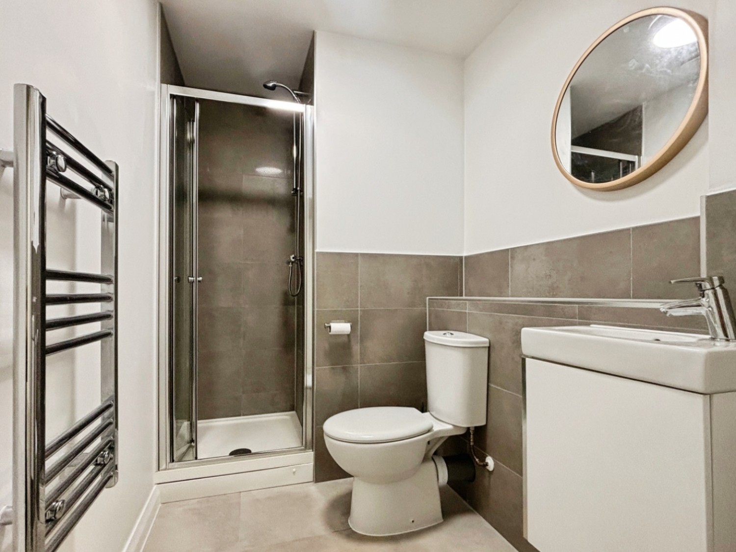 Newtown Road, Ashford