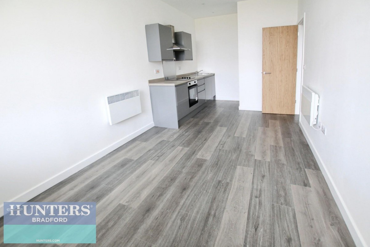 Card House, Bingley Road Bradford, BD9 6FG