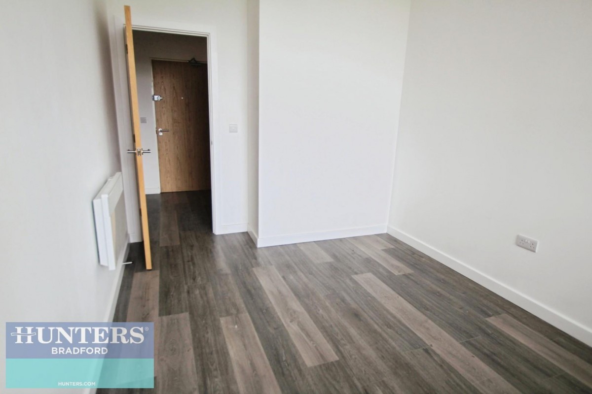 Card House, Bingley Road Bradford, BD9 6FG