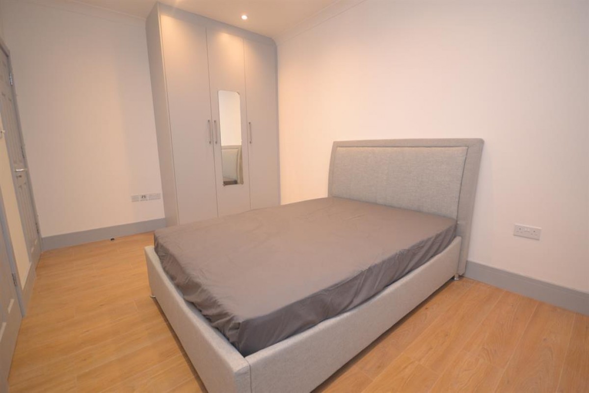 London Road, Reading, Berkshire