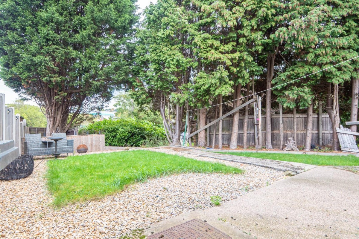 Swinnow Gardens, Leeds