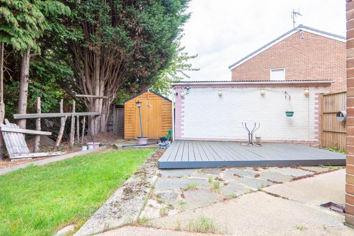 Swinnow Gardens, Leeds