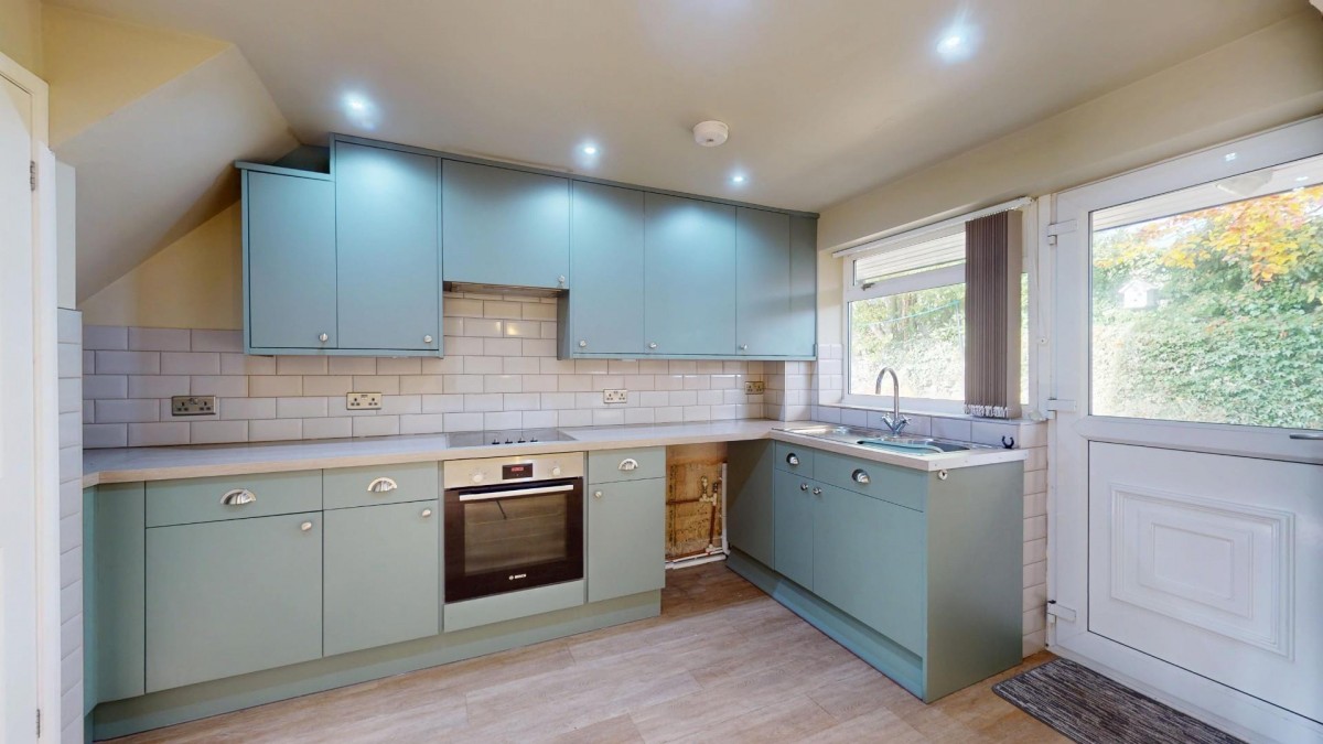 Harewood Crescent, Oakworth