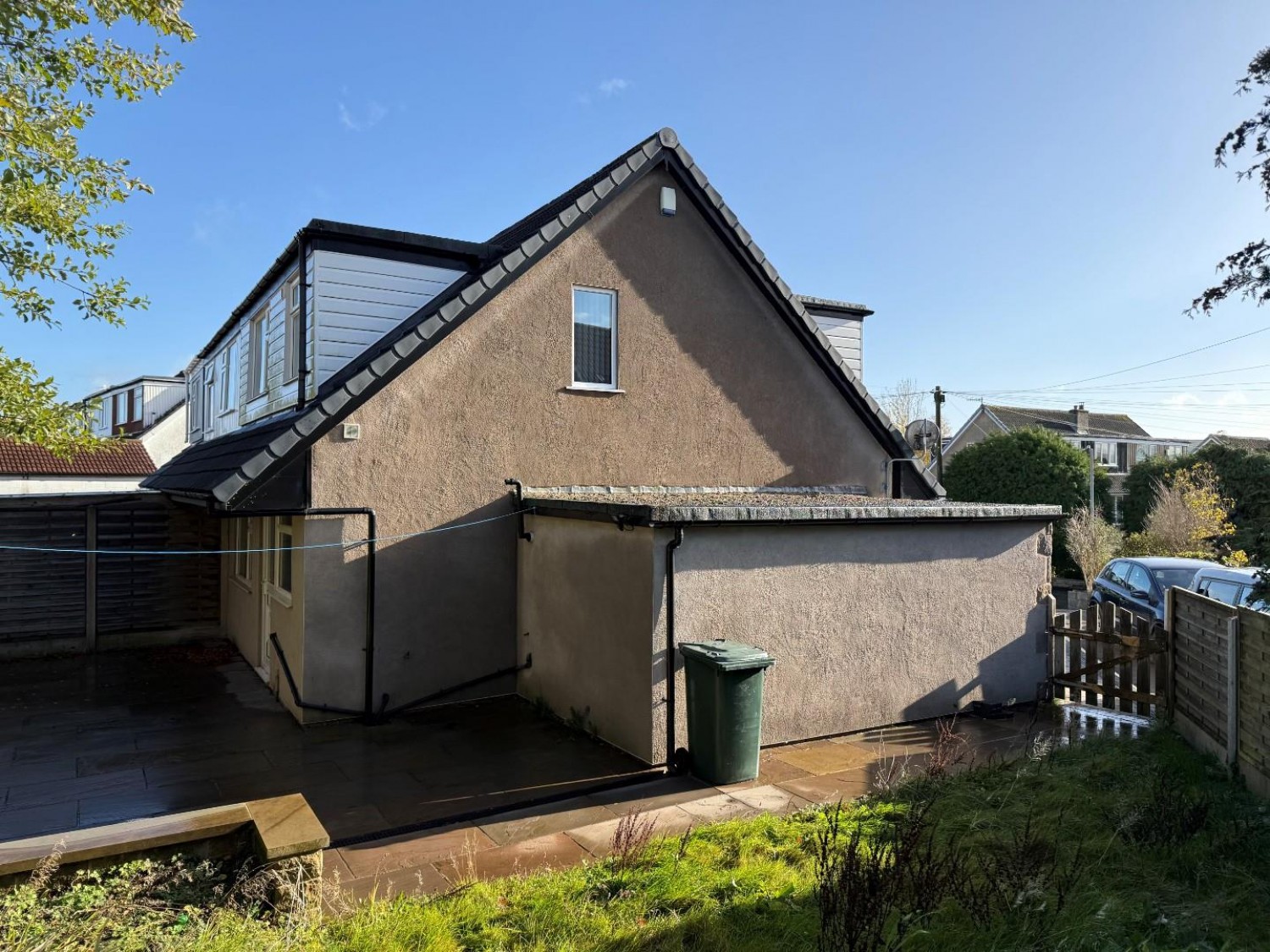 Harewood Crescent, Oakworth