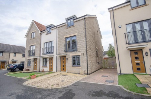 Oak Tree Close, Mangotsfield, Bristol, BS16 9AJ