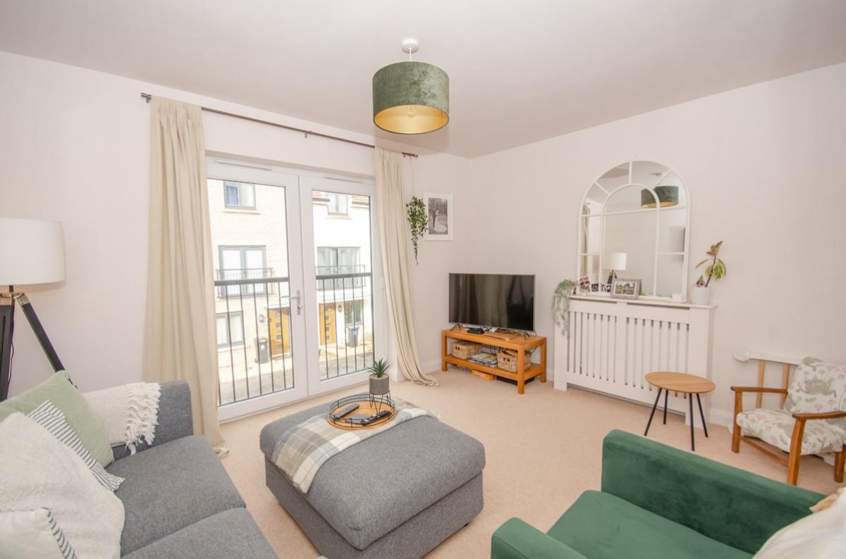 Oak Tree Close, Mangotsfield, Bristol, BS16 9AJ