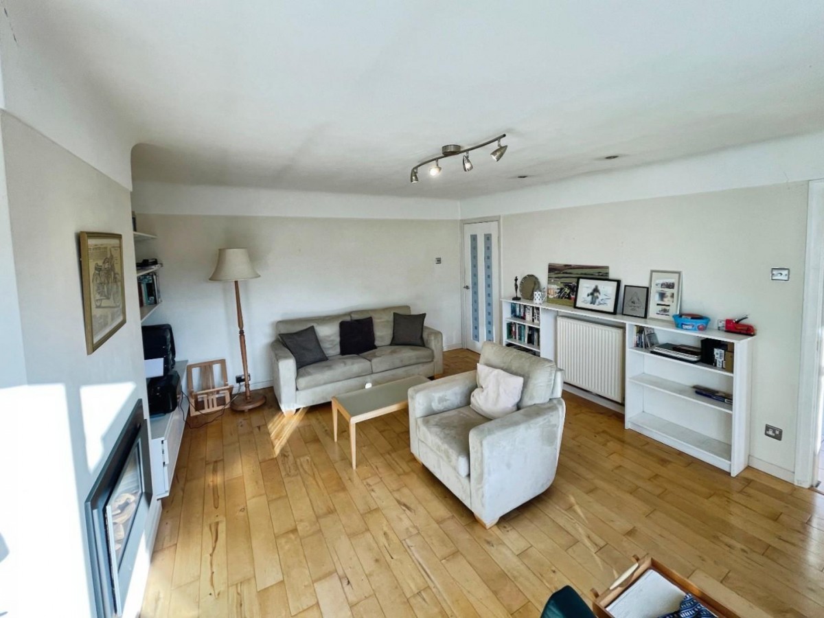 Derwent Drive, Ellesmere Port