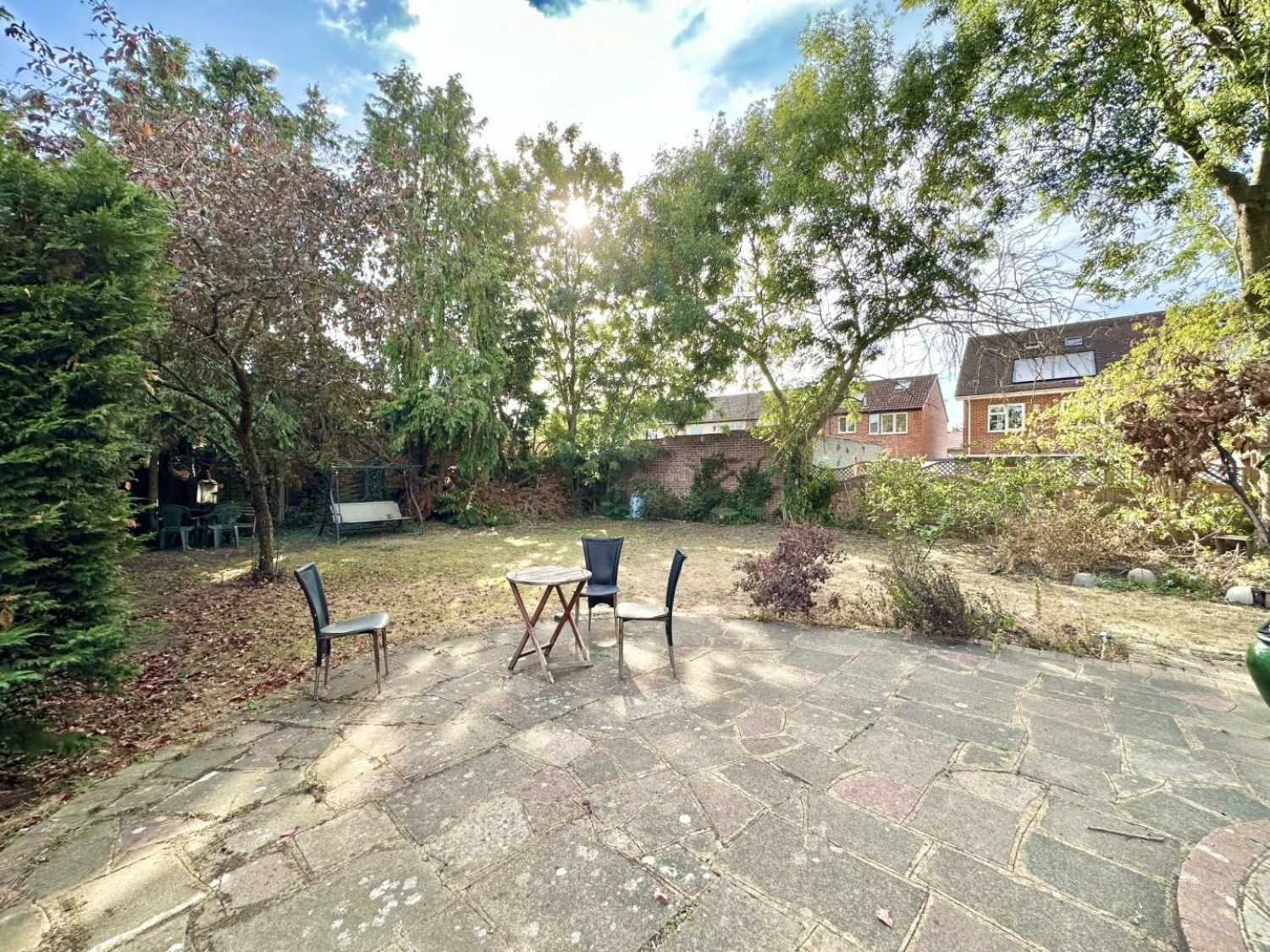 Hitherbroom Road, Hayes, UB3 3AE