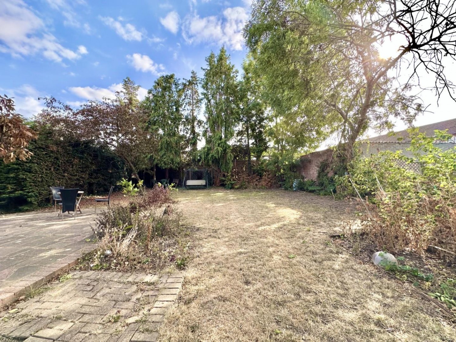 Hitherbroom Road, Hayes, UB3 3AE