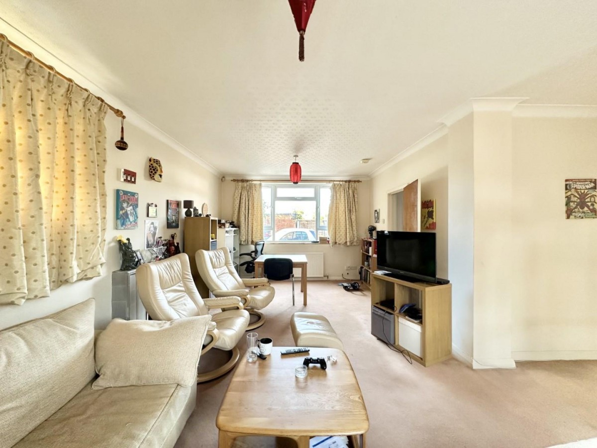 Hitherbroom Road, Hayes, UB3 3AE