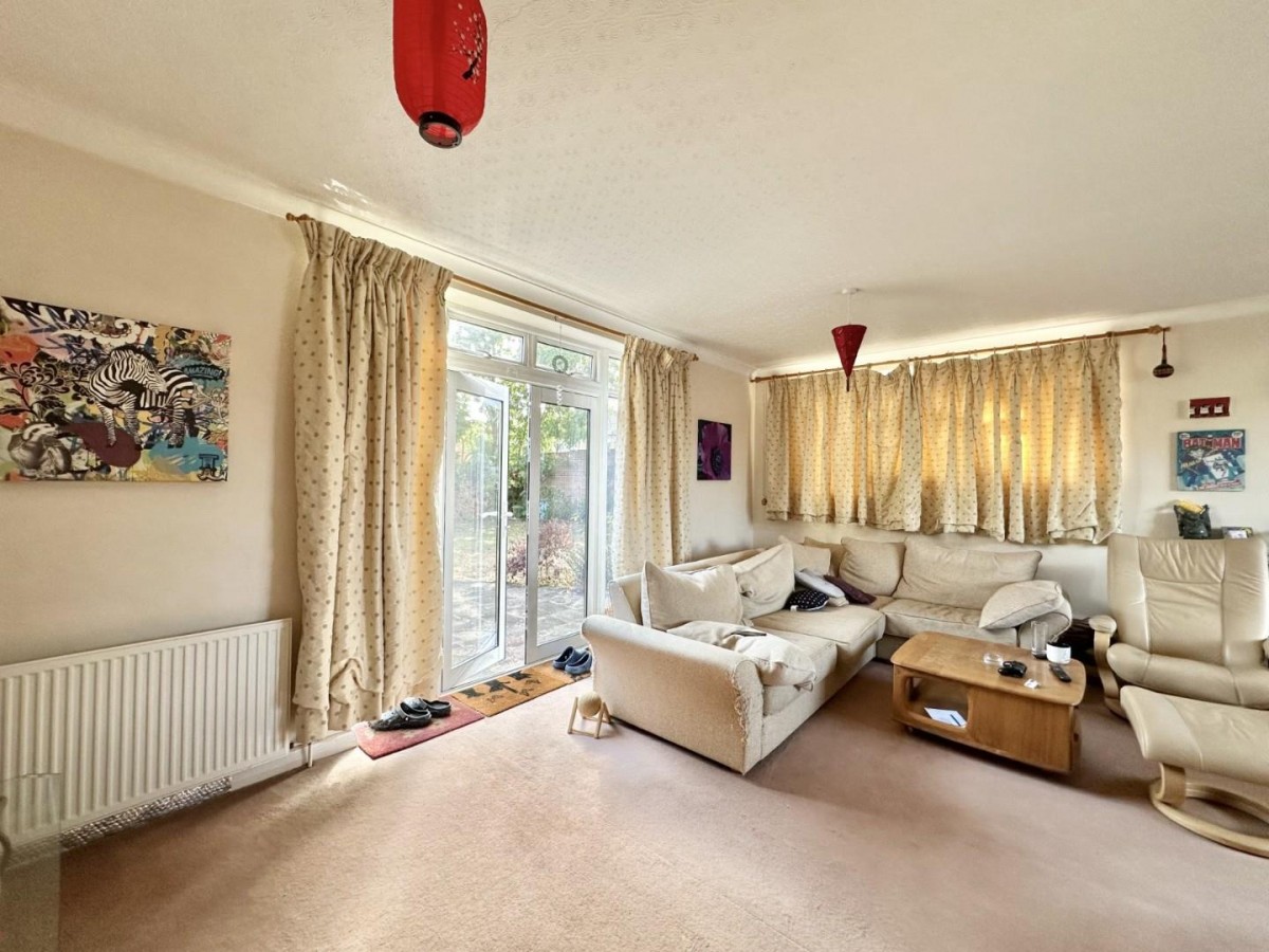 Hitherbroom Road, Hayes, UB3 3AE