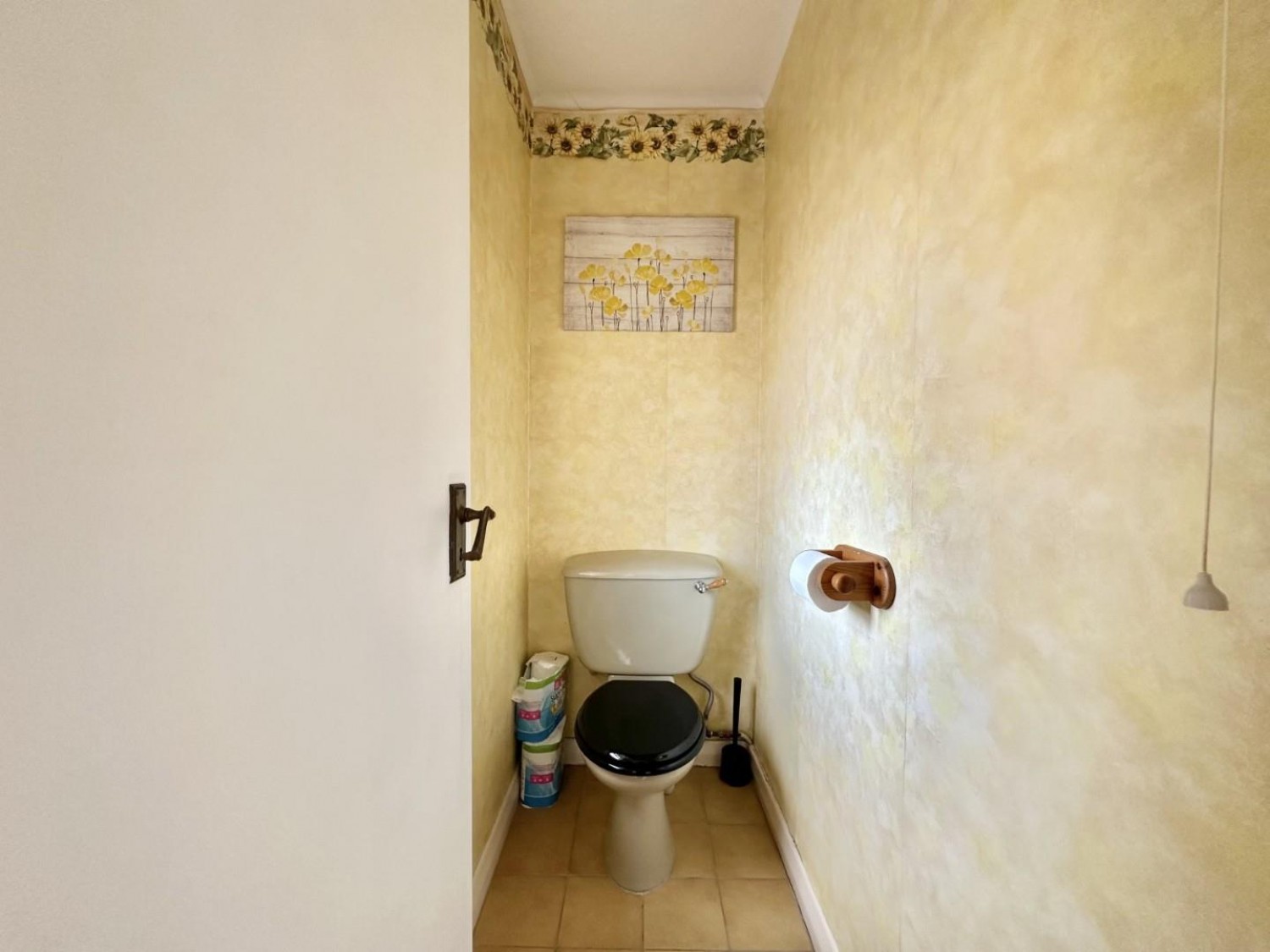 Hitherbroom Road, Hayes, UB3 3AE