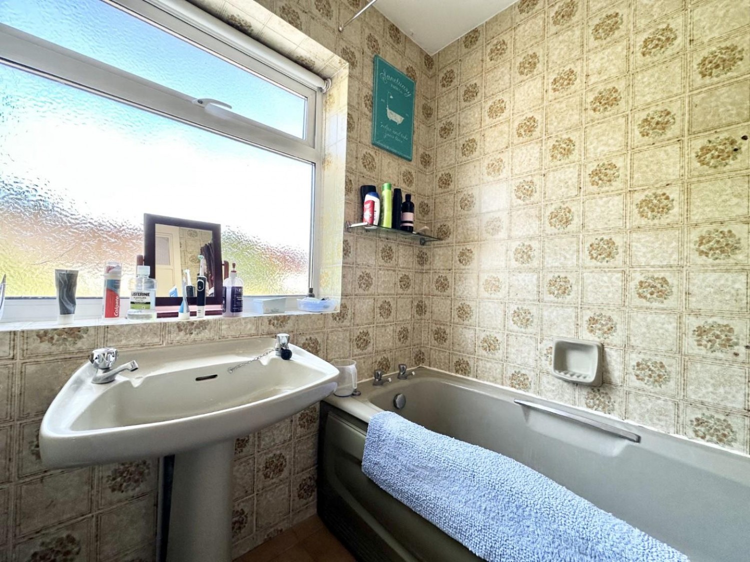 Hitherbroom Road, Hayes, UB3 3AE