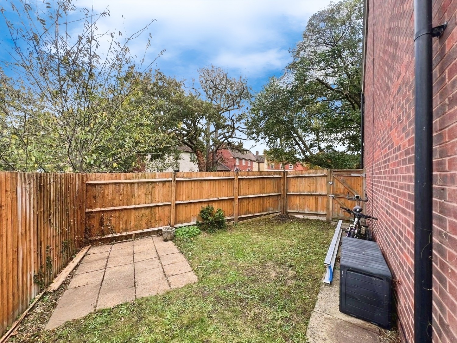 Castle Stream Court, Dursley