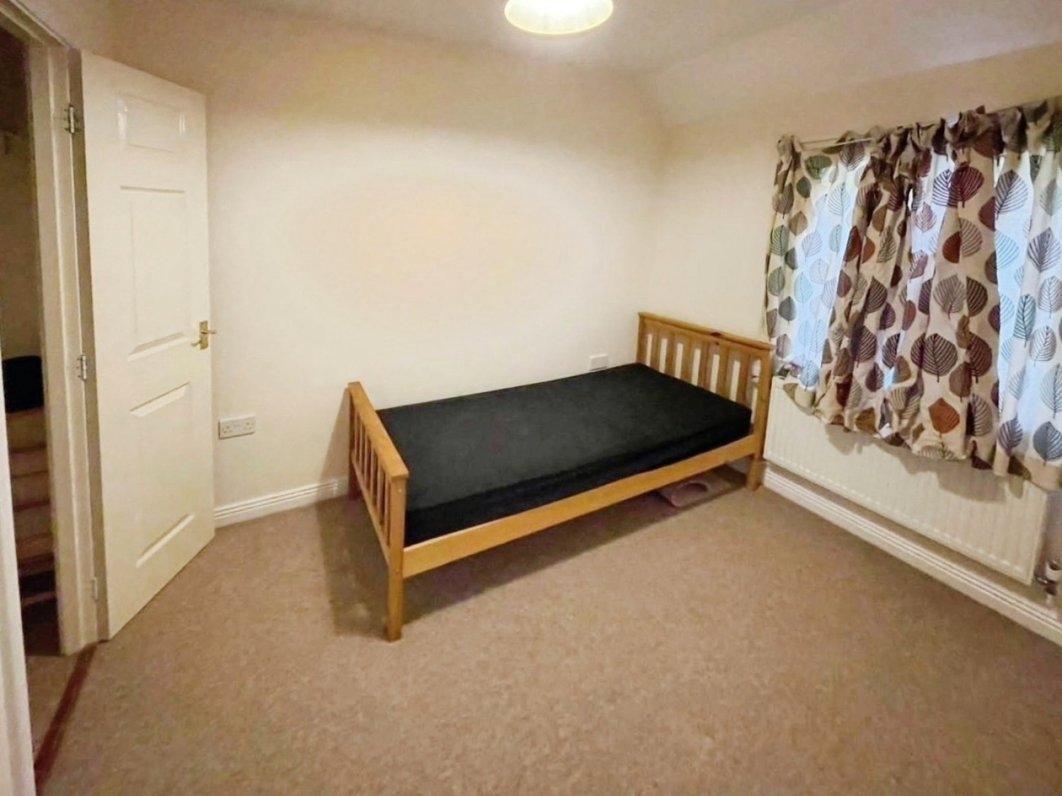 Castle Stream Court, Dursley