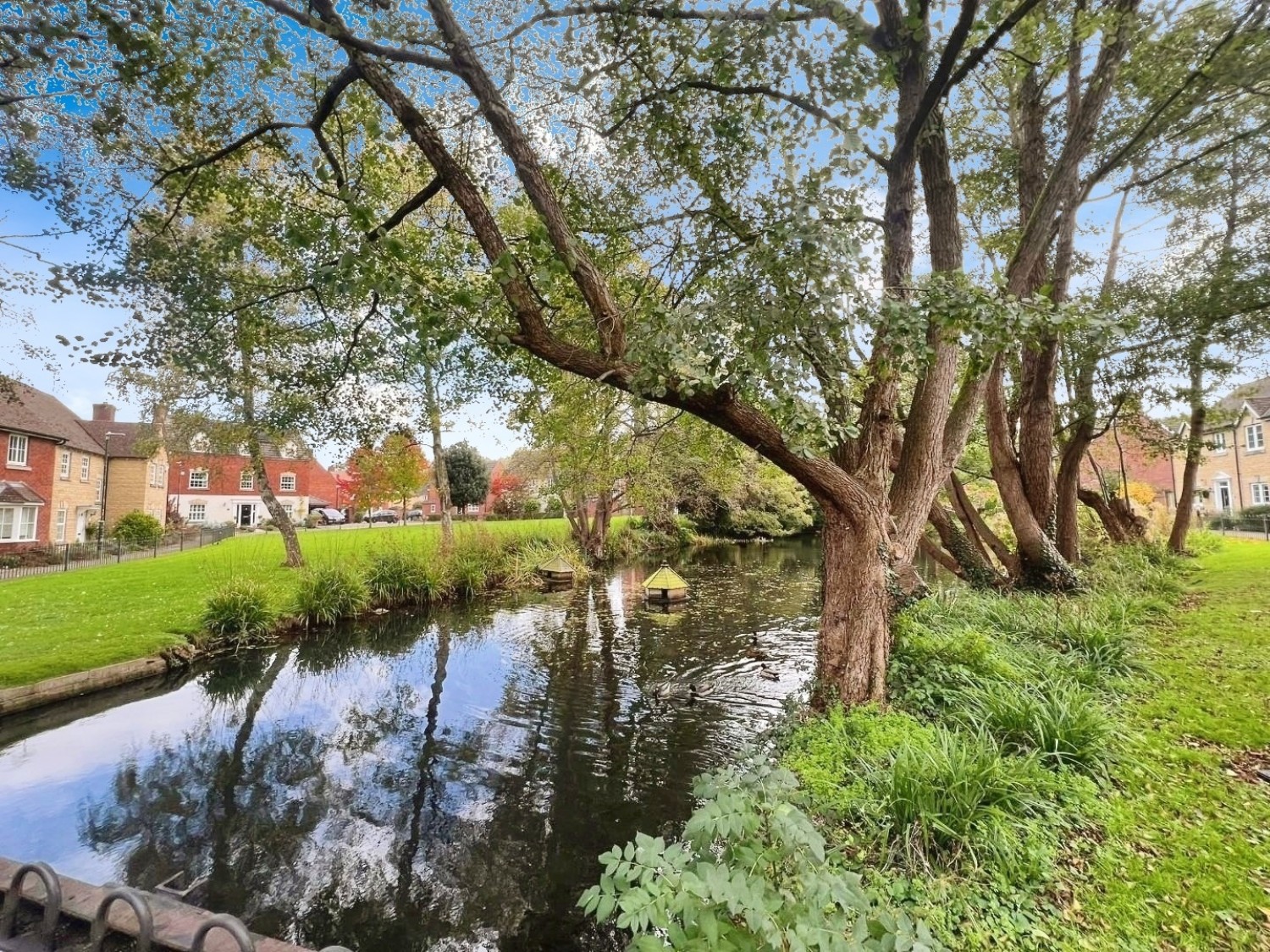 Castle Stream Court, Dursley