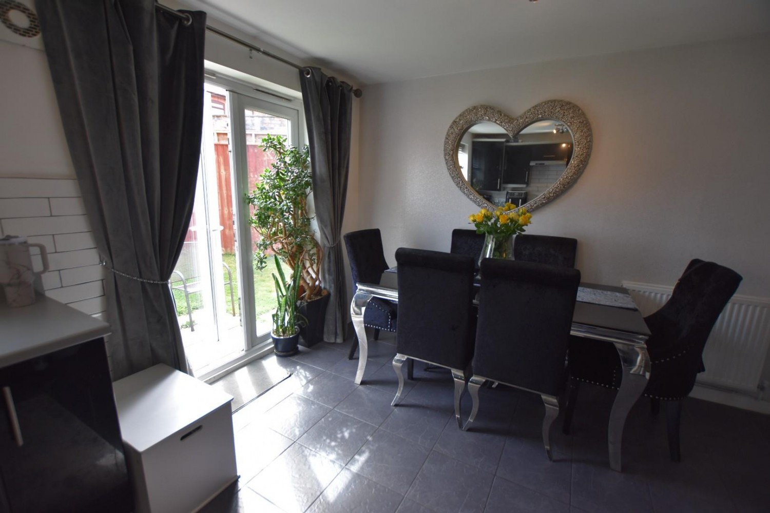 Runfield Close, Leigh