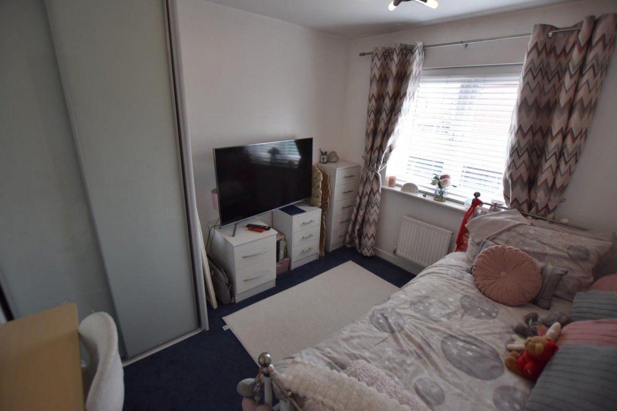 Runfield Close, Leigh