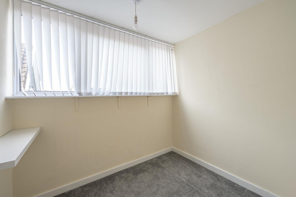 Round Hill Avenue, Pedmore, Stourbridge, DY9 0RG