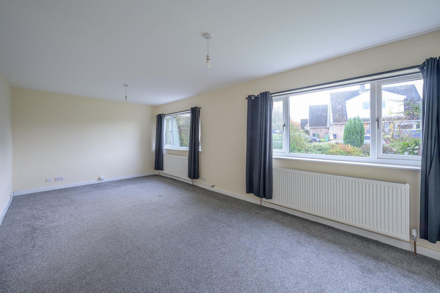 Round Hill Avenue, Pedmore, Stourbridge, DY9 0RG