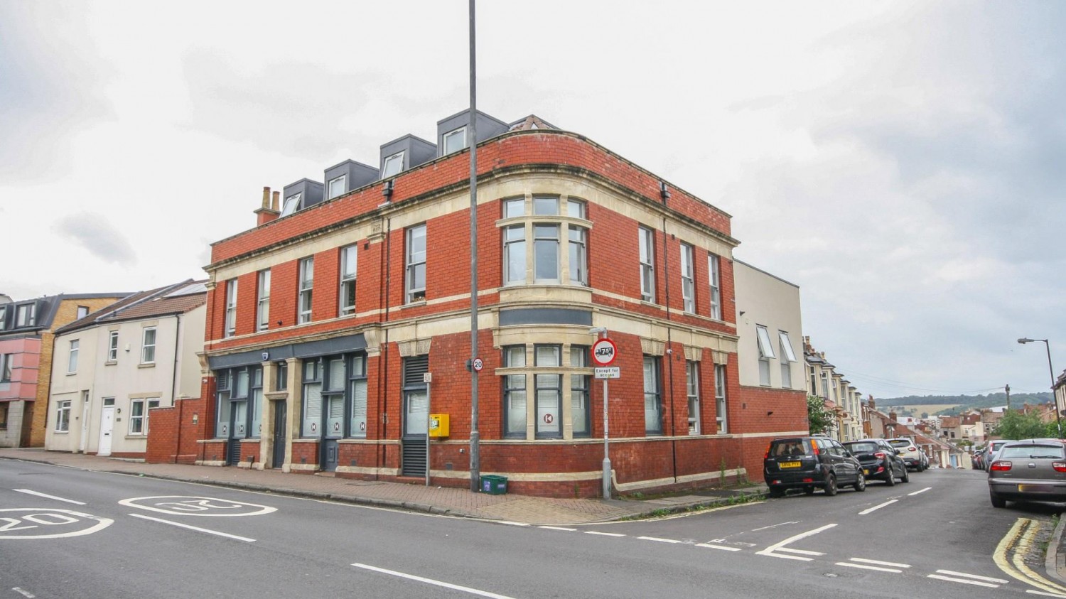 Plough And Windmill, West Street, Bristol, BS3 3NB