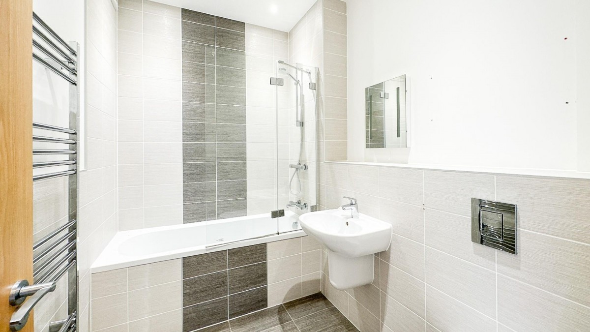 Plough And Windmill, West Street, Bristol, BS3 3NB