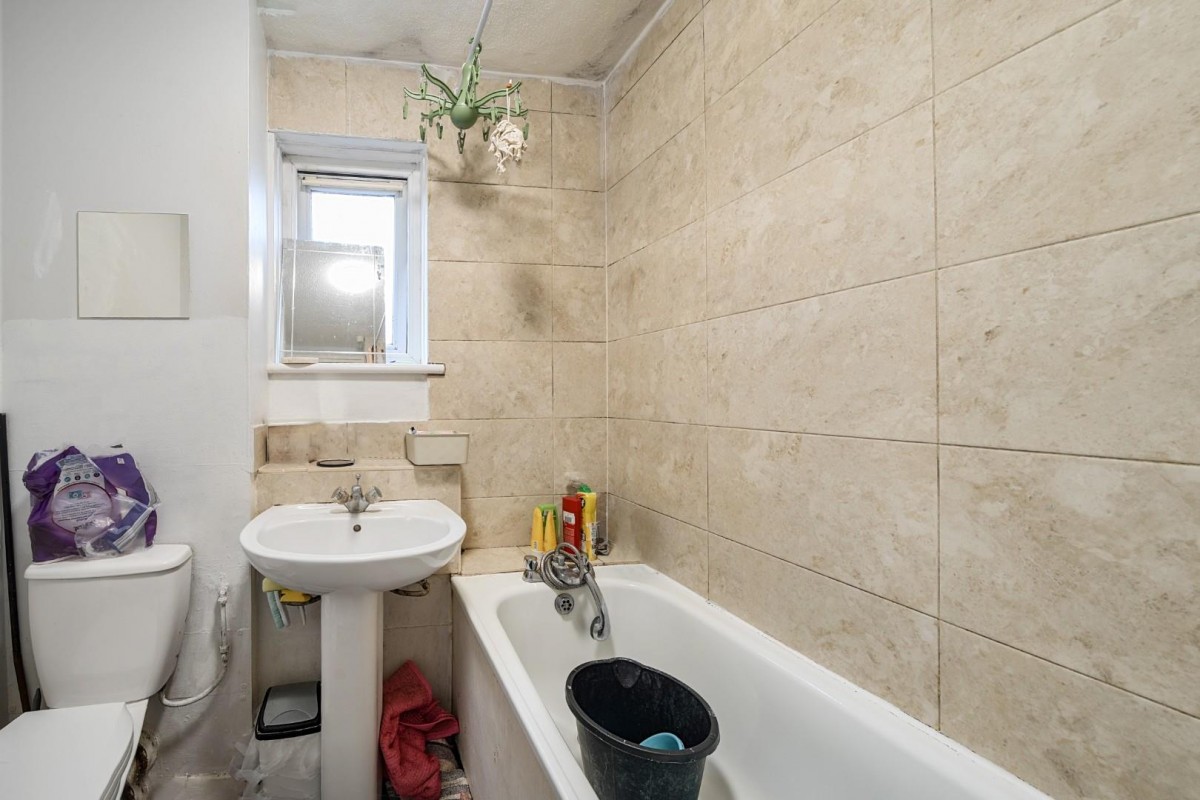 Leatherbottle Green, Erith