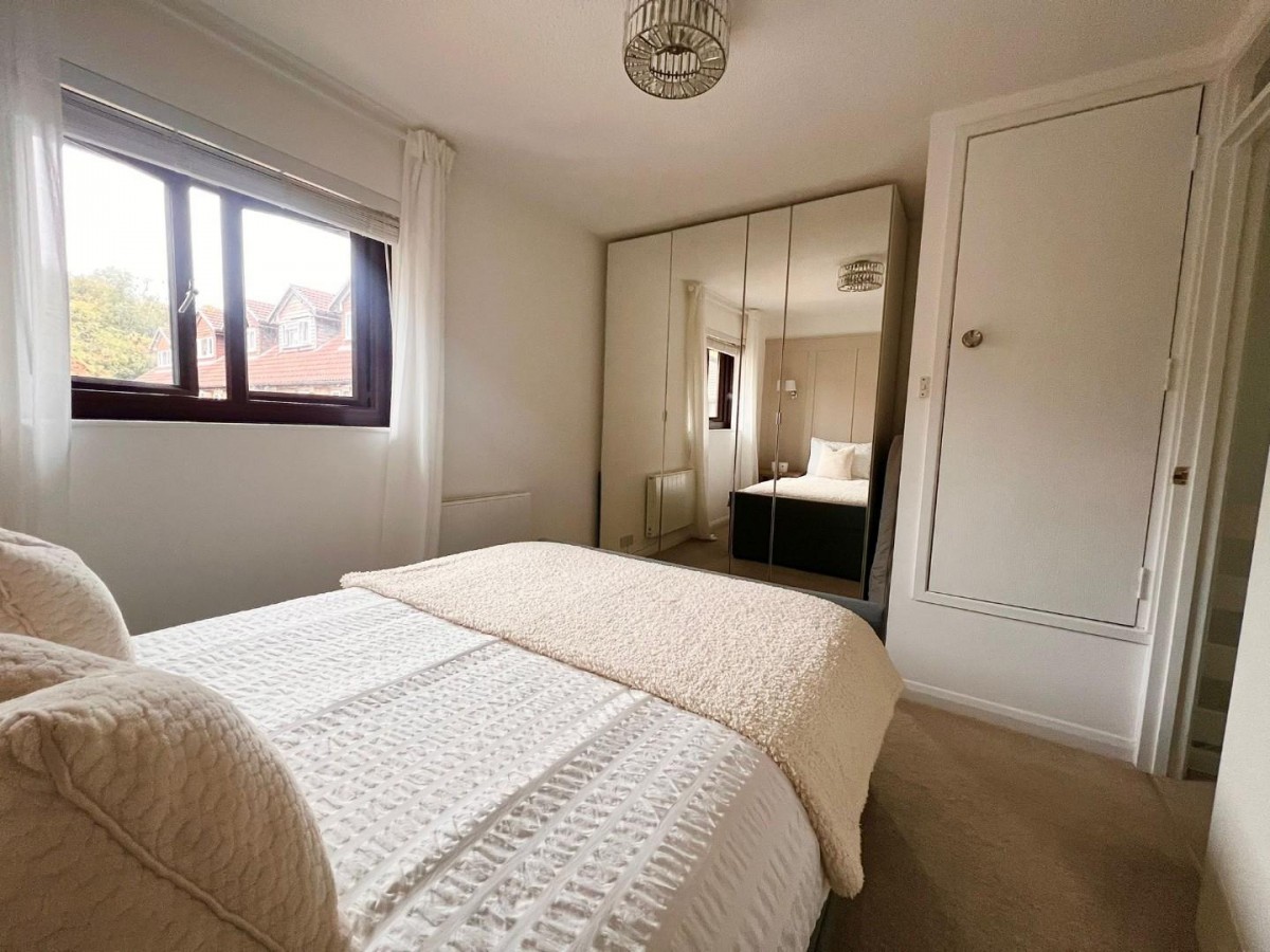 Landseer Close, Colliers Wood