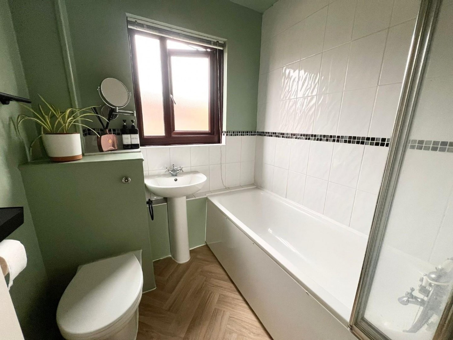 Landseer Close, Colliers Wood