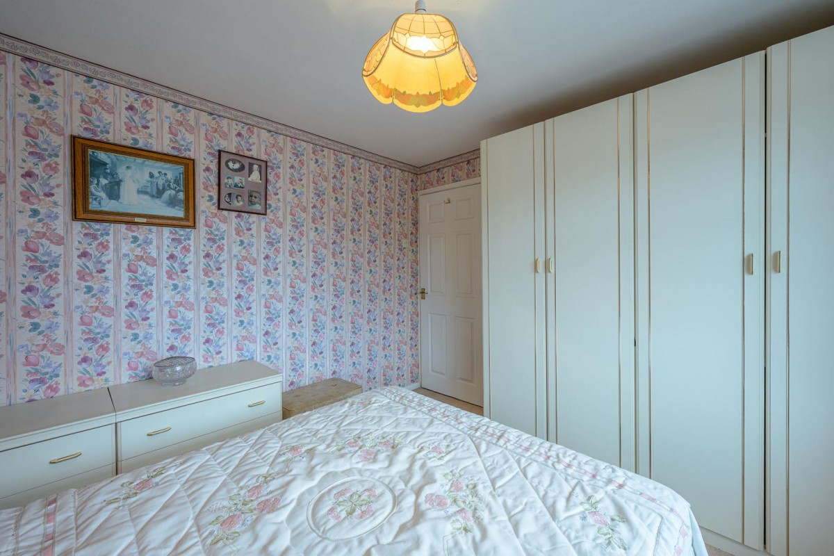 Stapleford Grove, Stourbridge, DY8 5RD