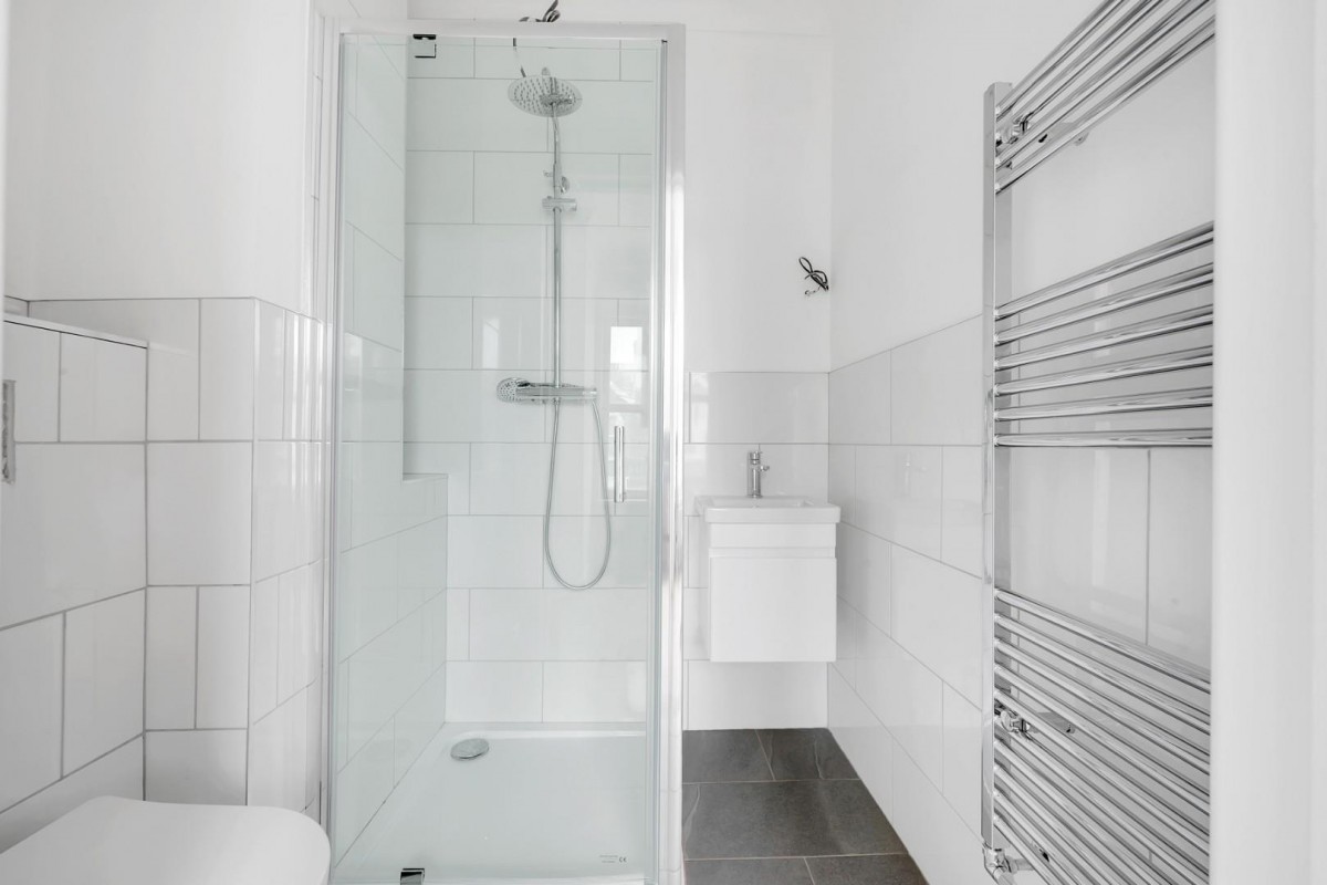 Statham Grove, London, N16