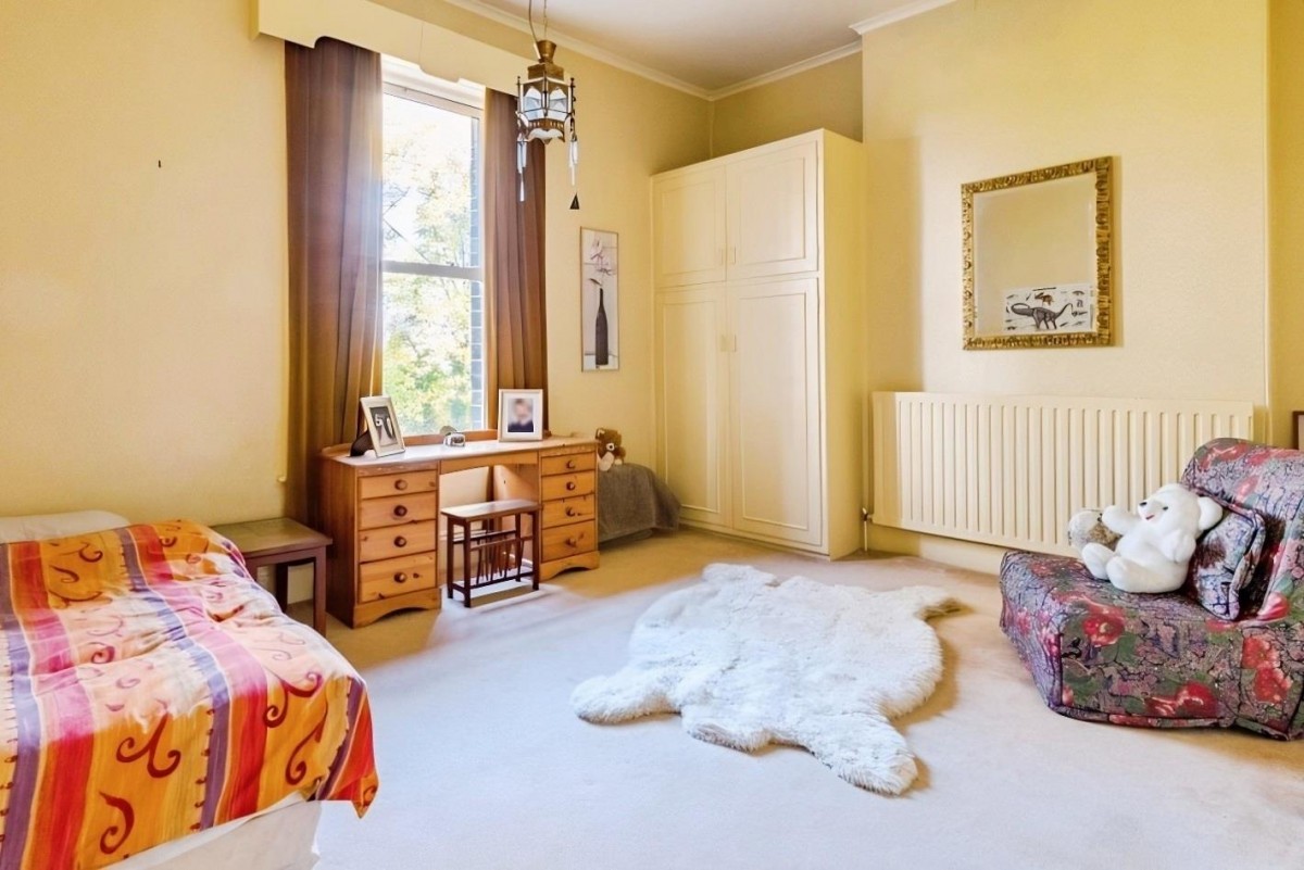 Thorniehurst, Galloway Lane , LS28