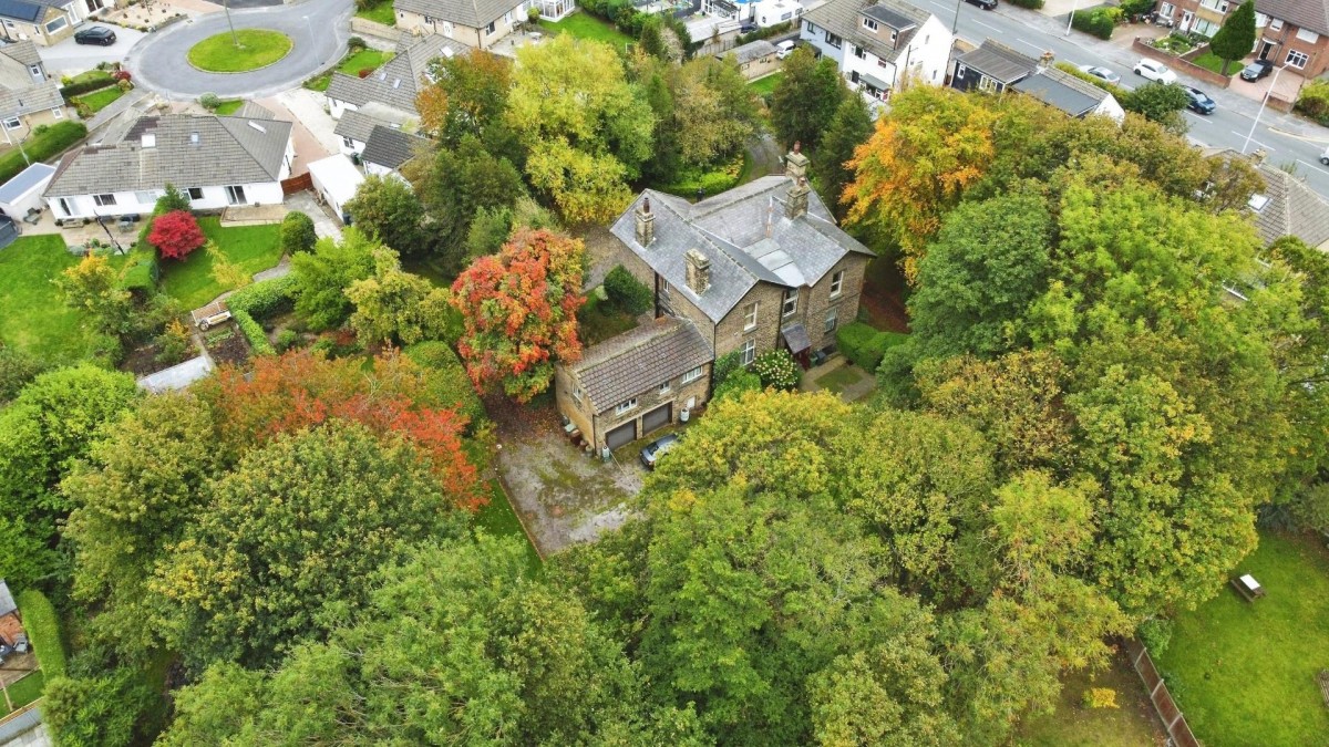 Thorniehurst, Galloway Lane , LS28