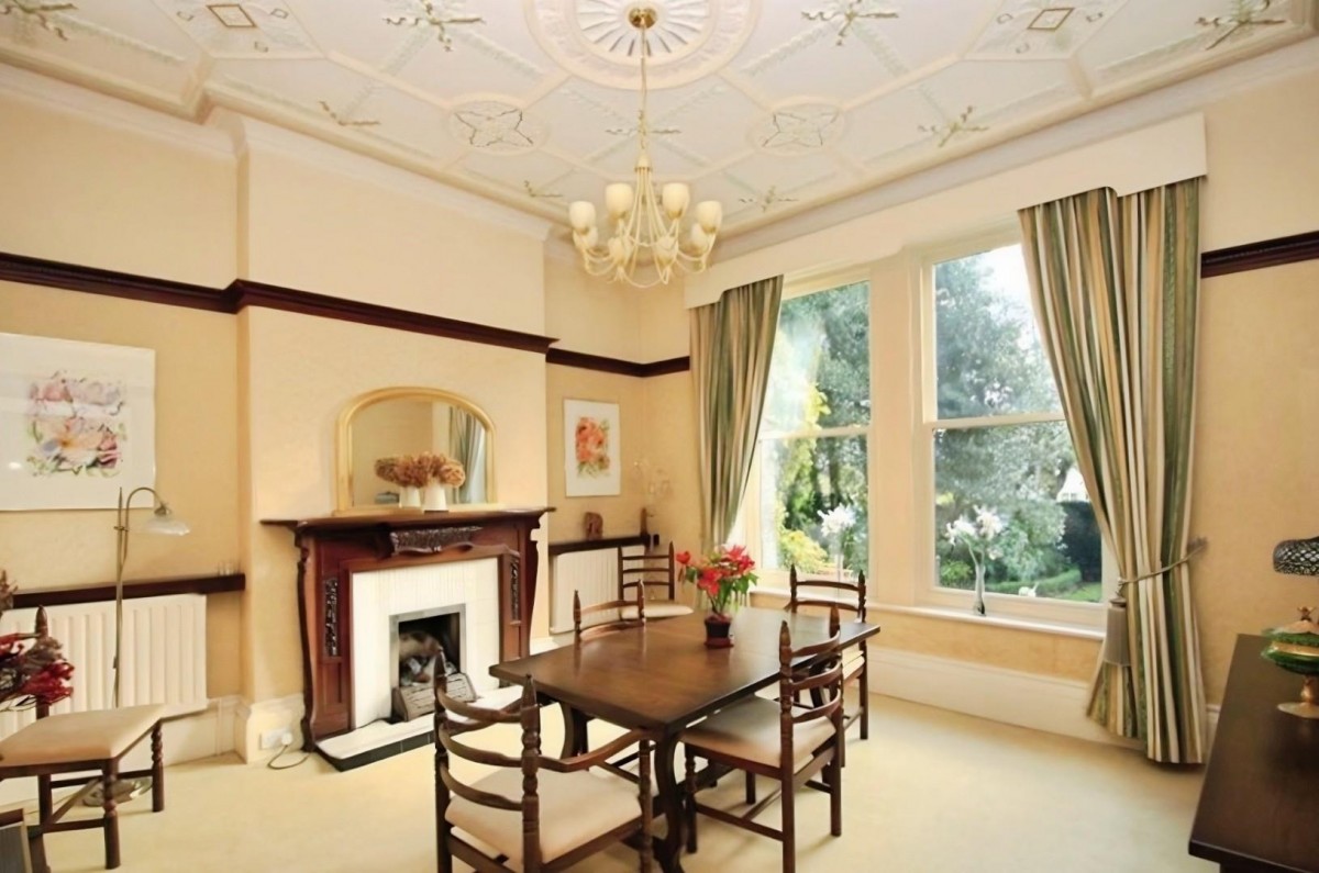 Thorniehurst, Galloway Lane , LS28