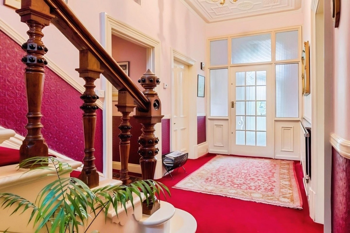 Thorniehurst, Galloway Lane , LS28