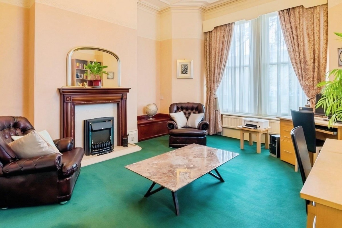 Thorniehurst, Galloway Lane , LS28