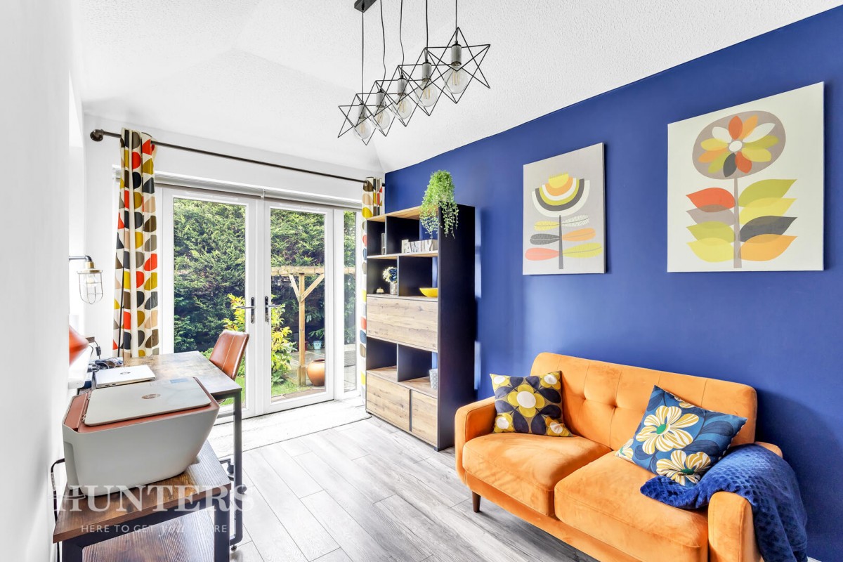 Turnfield Close, Smallbridge, OL16 2QF