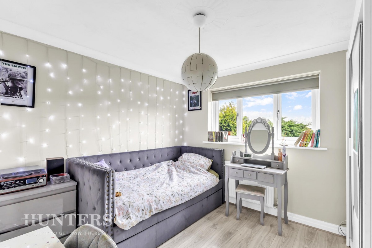 Turnfield Close, Smallbridge, OL16 2QF