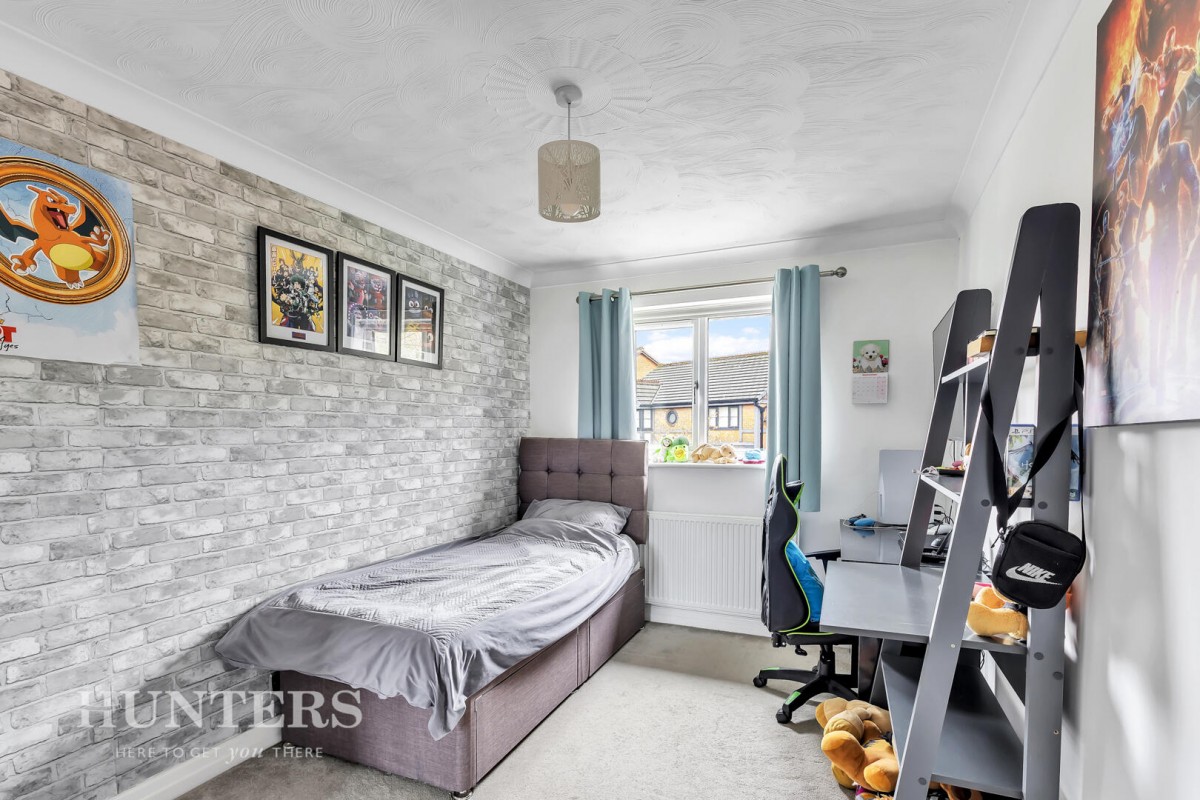 Turnfield Close, Smallbridge, OL16 2QF