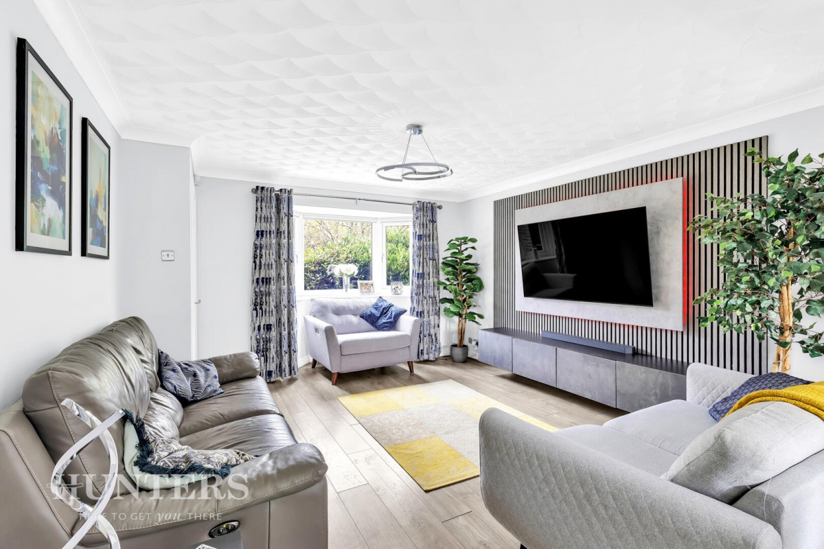 Turnfield Close, Smallbridge, OL16 2QF