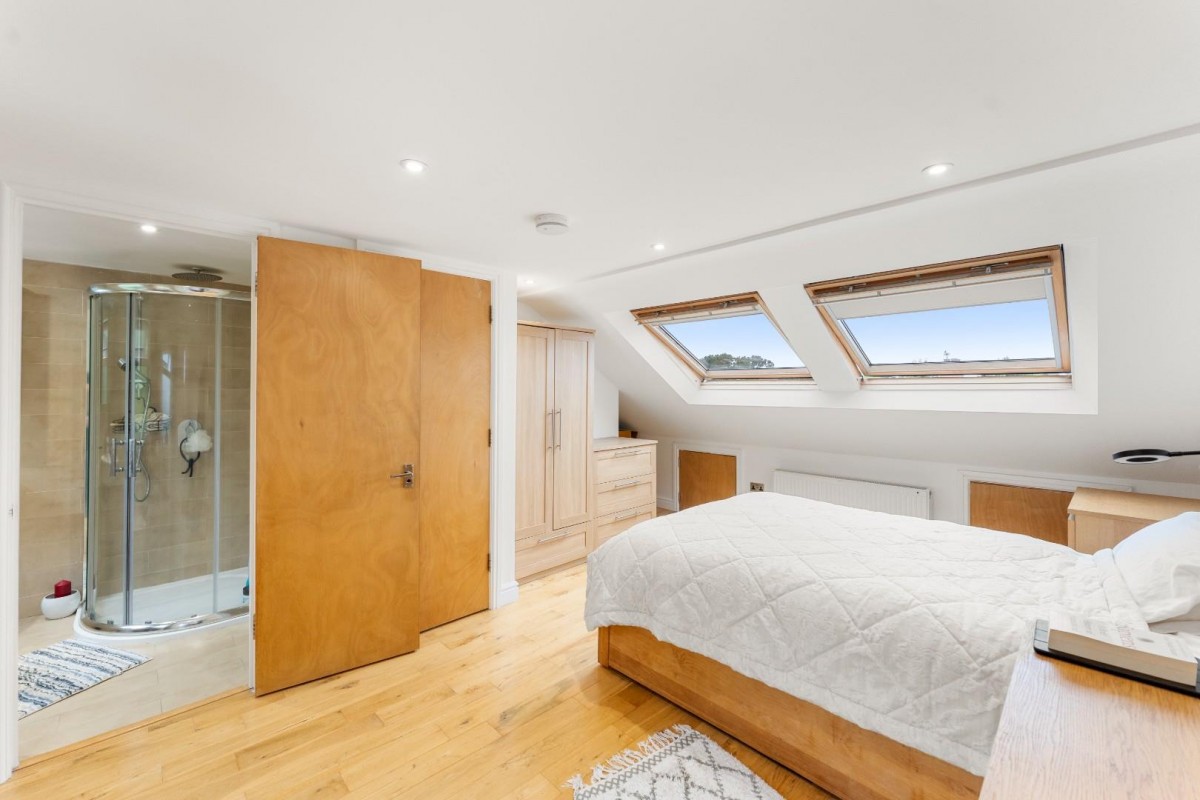 Grosvenor Crescent, Uxbridge