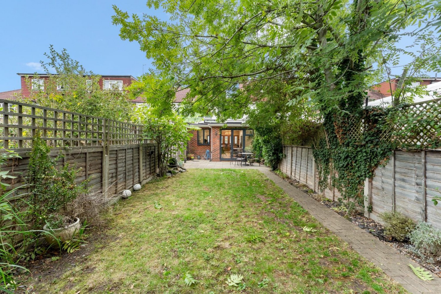 Grosvenor Crescent, Uxbridge